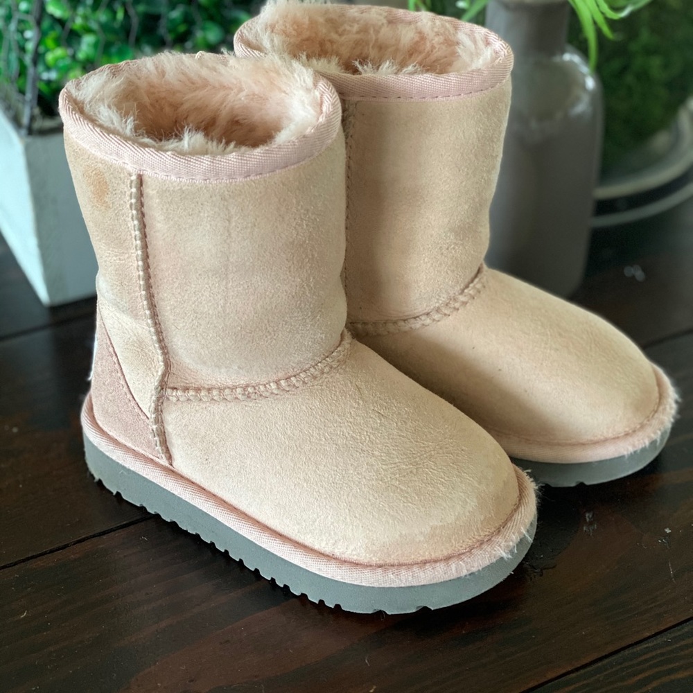 Toddler UGGS 7